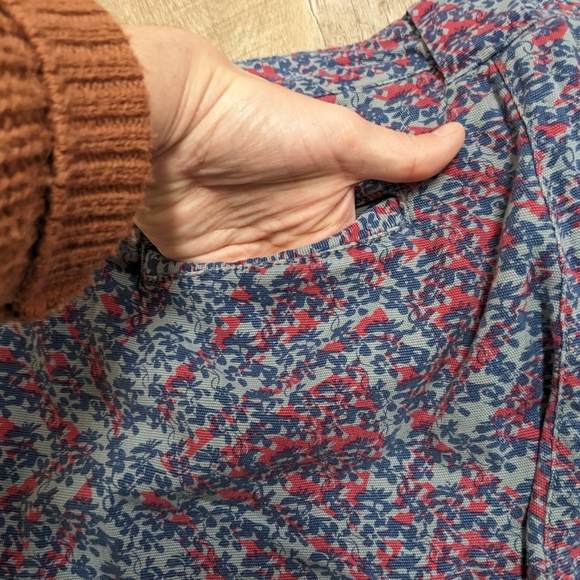 CAbi Palm Beach Crop Printed Pants - Picture 9 of 13